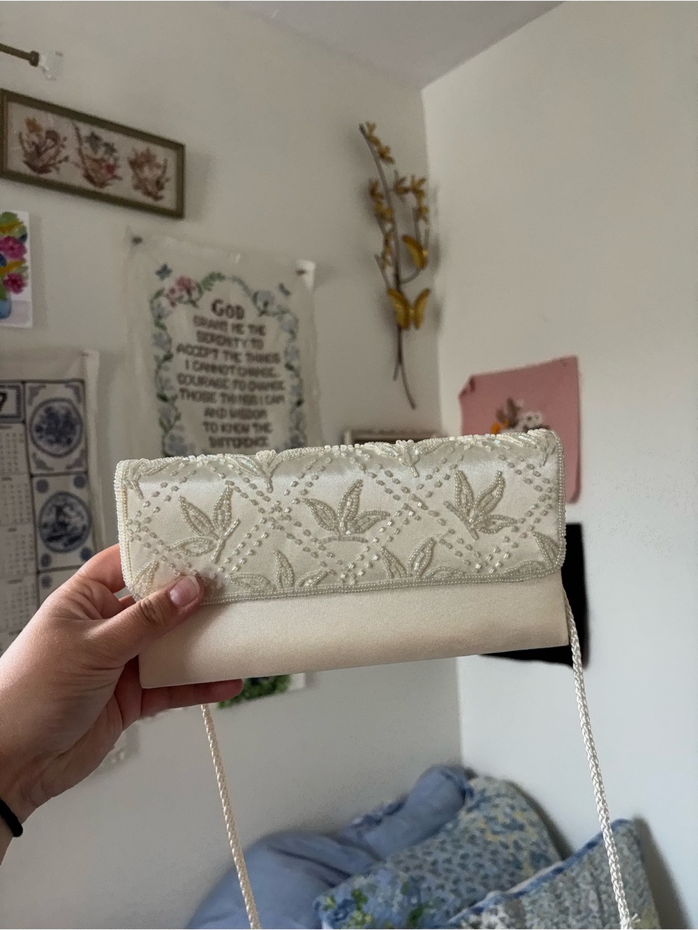 Elegant Ivory Beaded Clutch Shoulder Bag